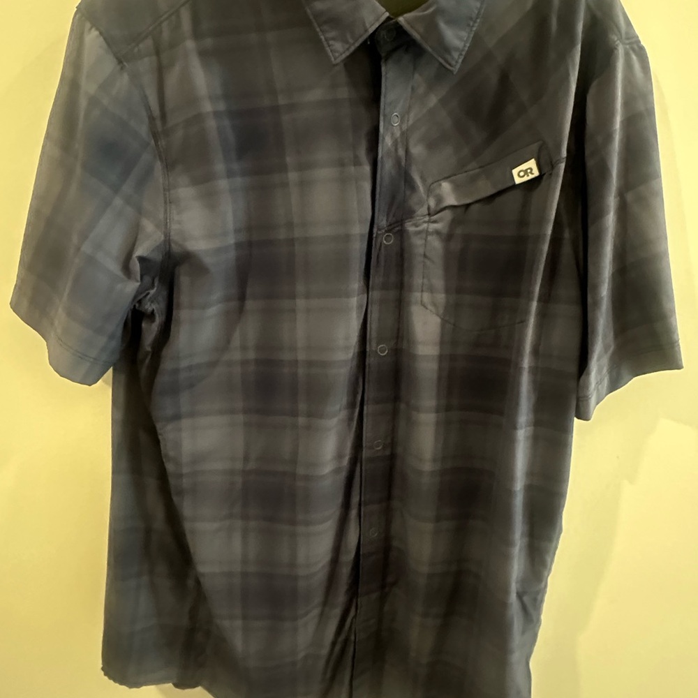 Outdoor Research xl Men's Short-Sleeve Plaid Button-Down Shirt - Black and Gray